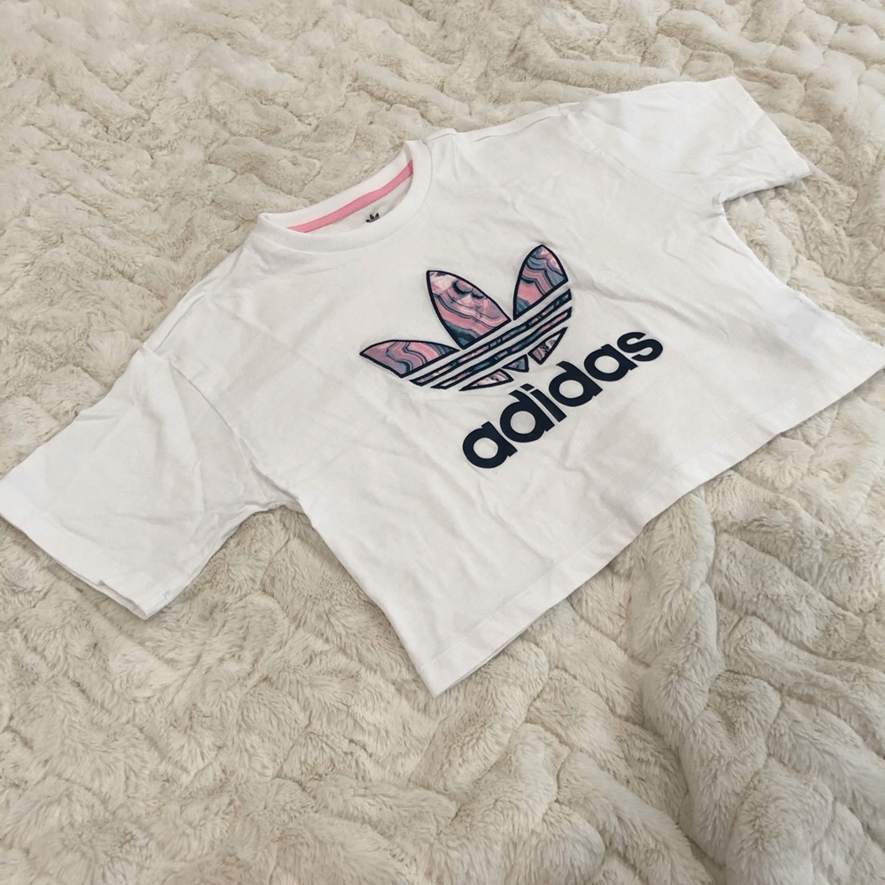 NWOT Medium Adidas crop top